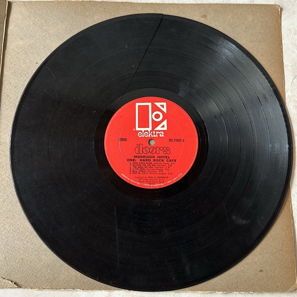 DOORS ORIGINAL VINYL MORRISON HOTEL - Cracked vinyl signed by Ray Manzarek! - Picture 5 of 6